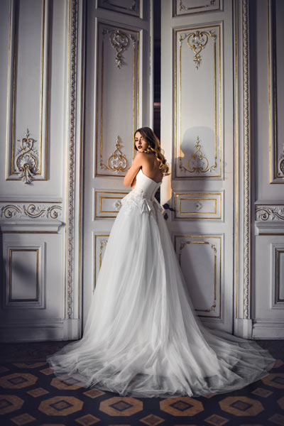 Milena nyfika athina